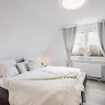 Schwalbennest * Zingst
