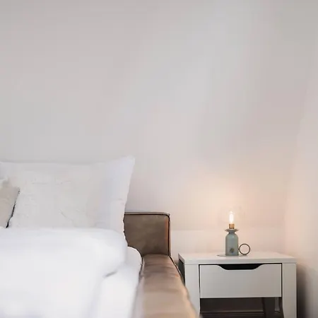 Apartment Schwalbennest Zingst